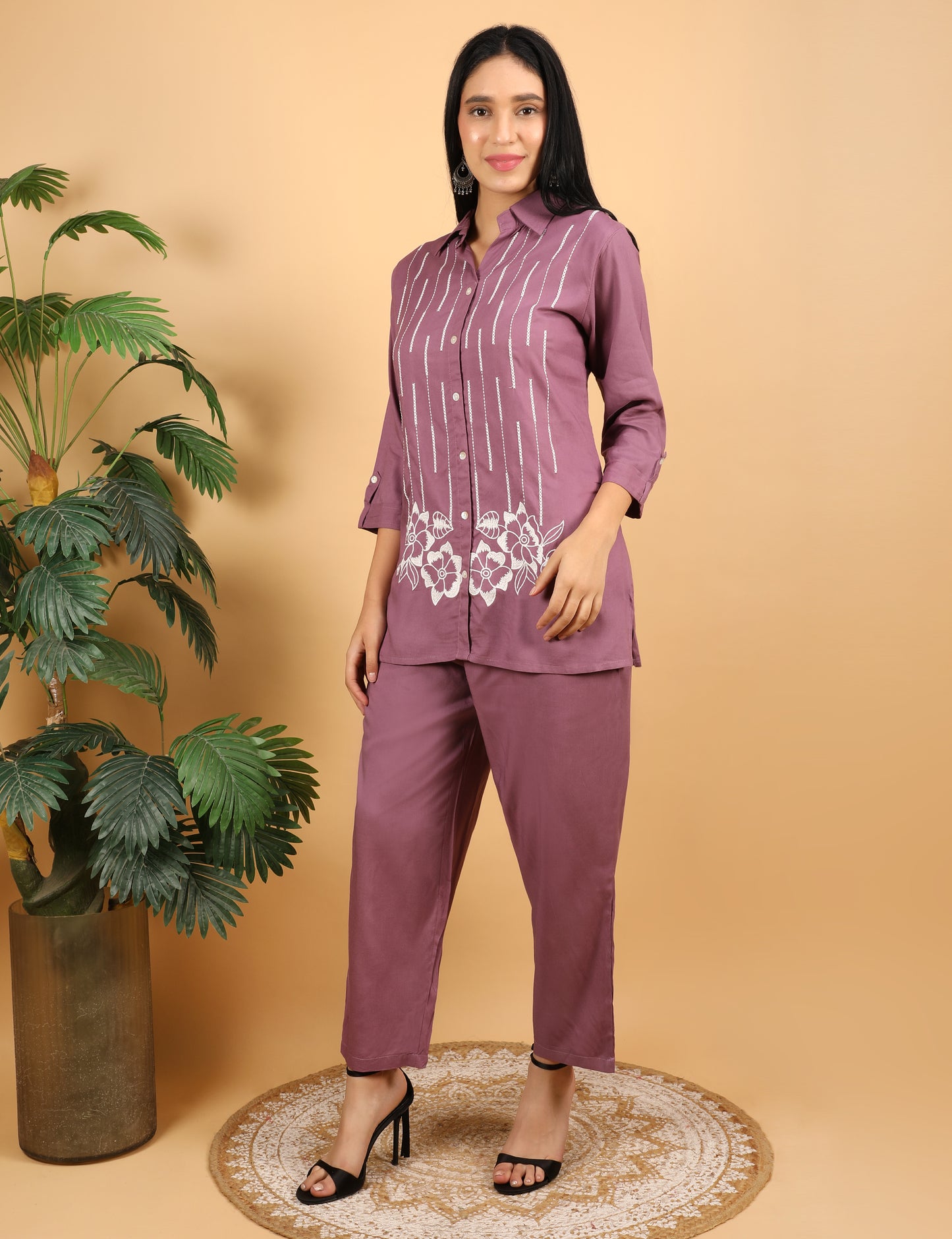 ELEGGANT COTTON  CO-ORD SET WITH THREAD EMBROIDERY