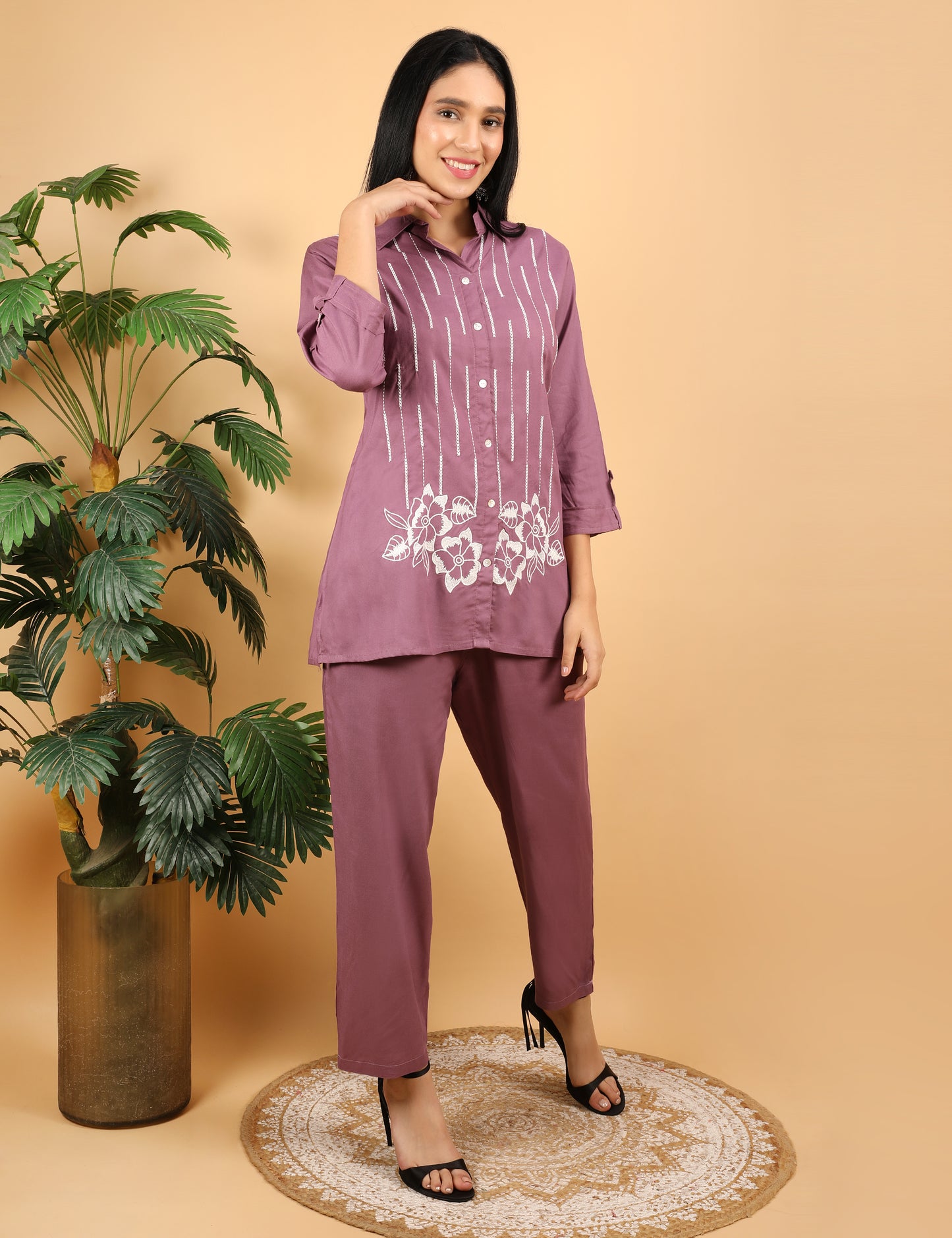 ELEGGANT COTTON  CO-ORD SET WITH THREAD EMBROIDERY