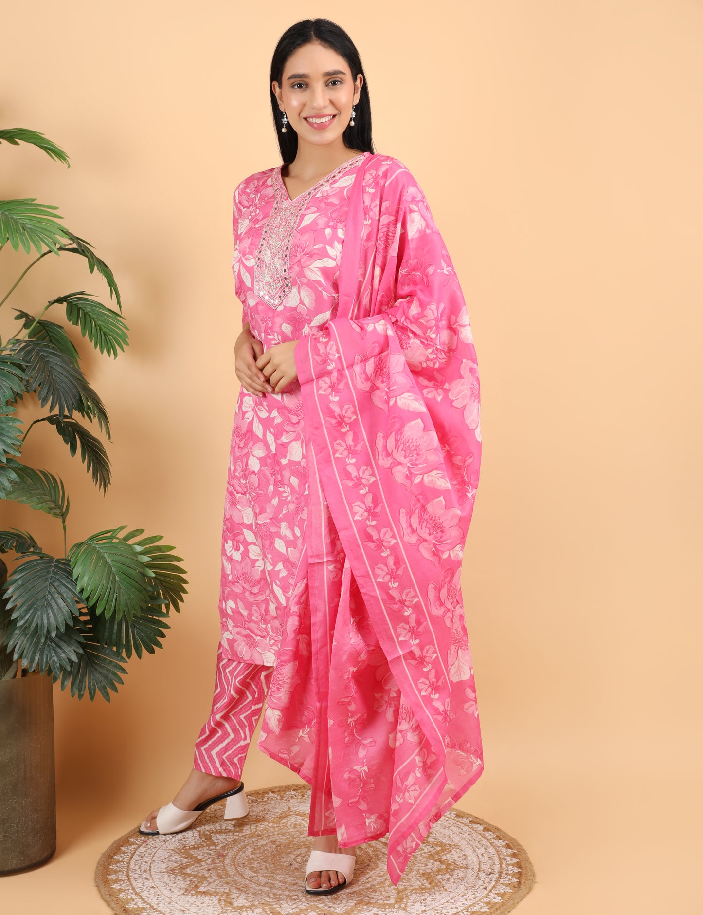 PINK COTTON PRINT STAIGHT SUIT