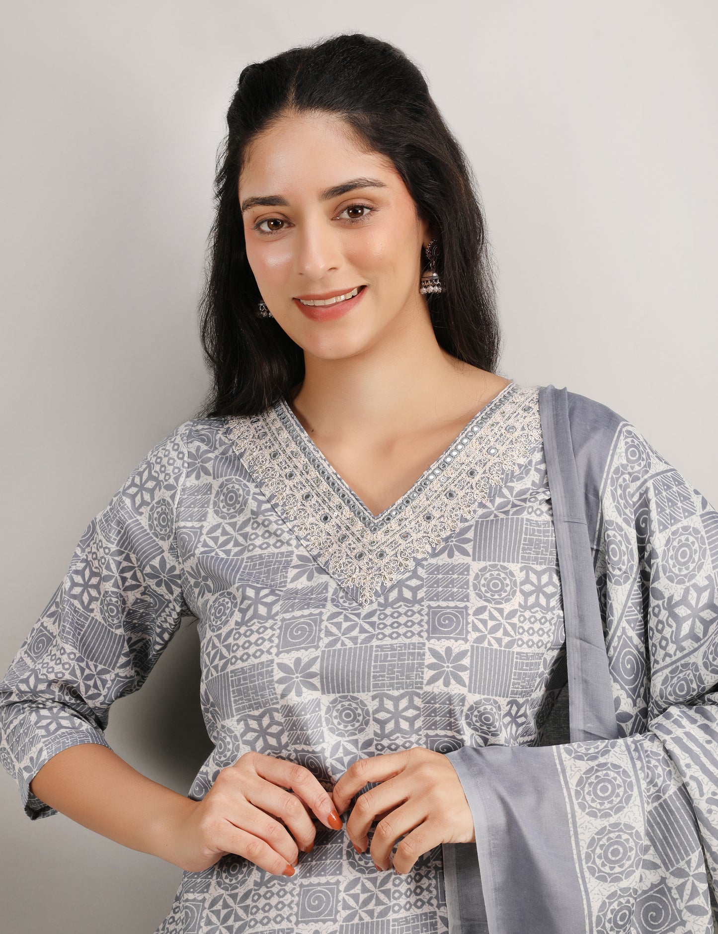 GREY COTTON PRINT STRAIGHT SUIT