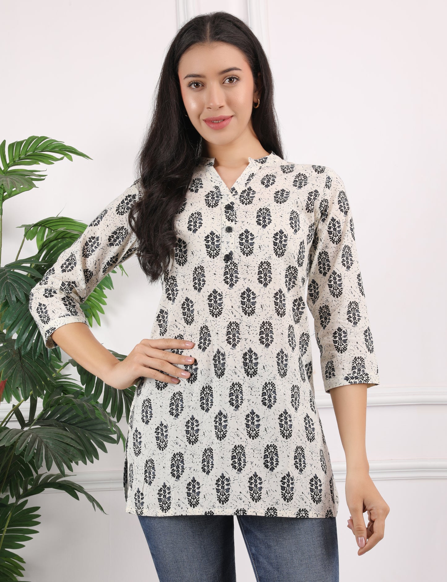 OFF WHITE BLOCK PRINT COTTON KURTI