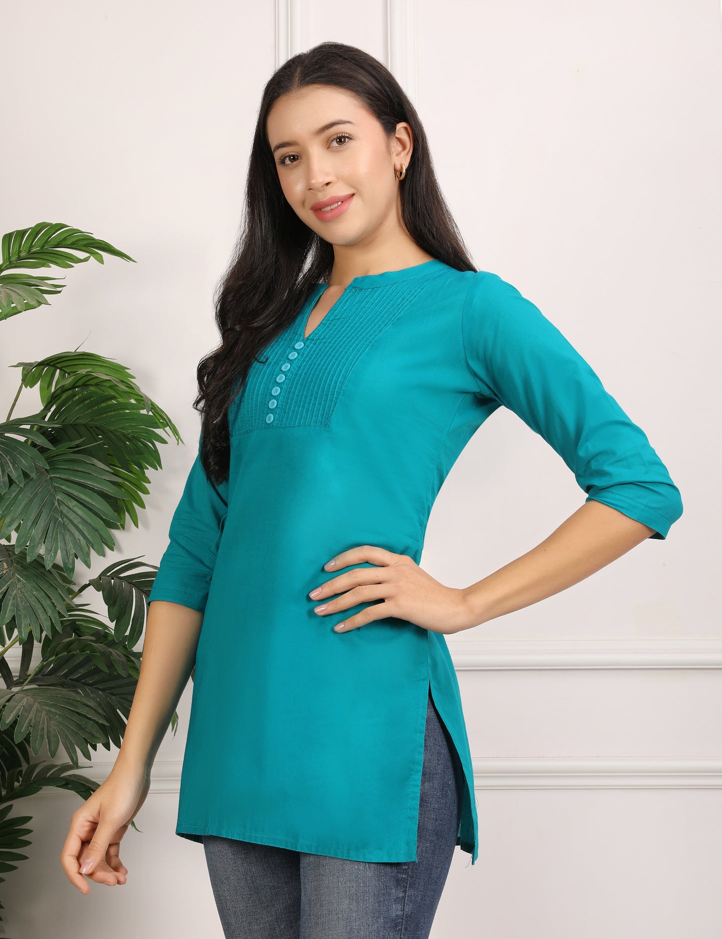 PEACOCK GREEN SOILD COLOUR SHORT KURTI