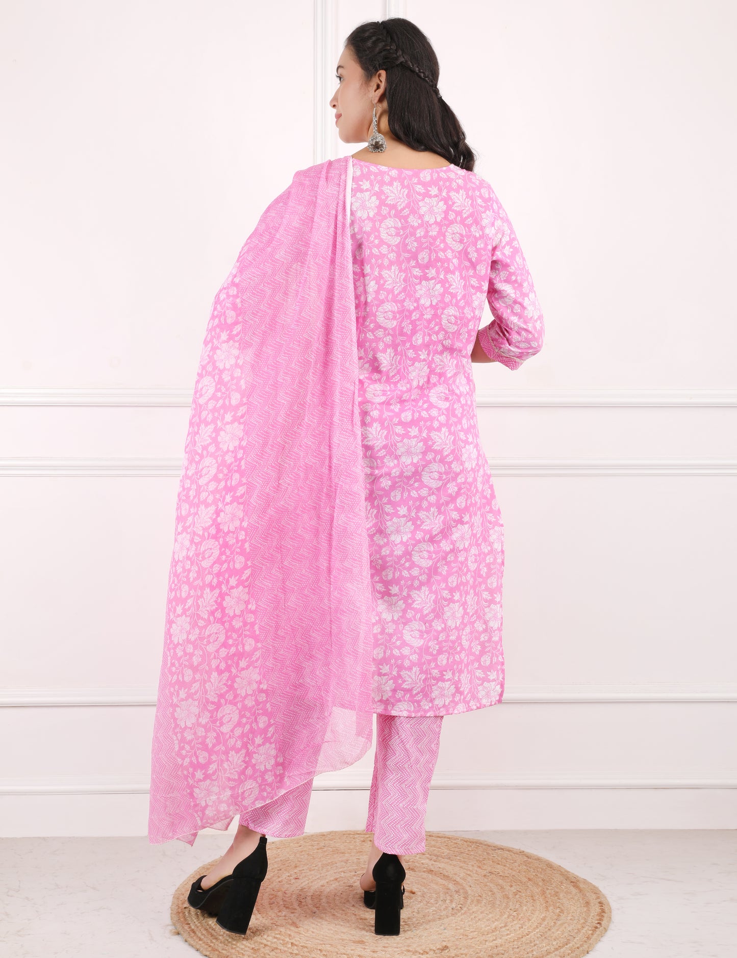 REFRESHING PINK COTTON PRINT STARIGHT SUIT WITH DUPATTA