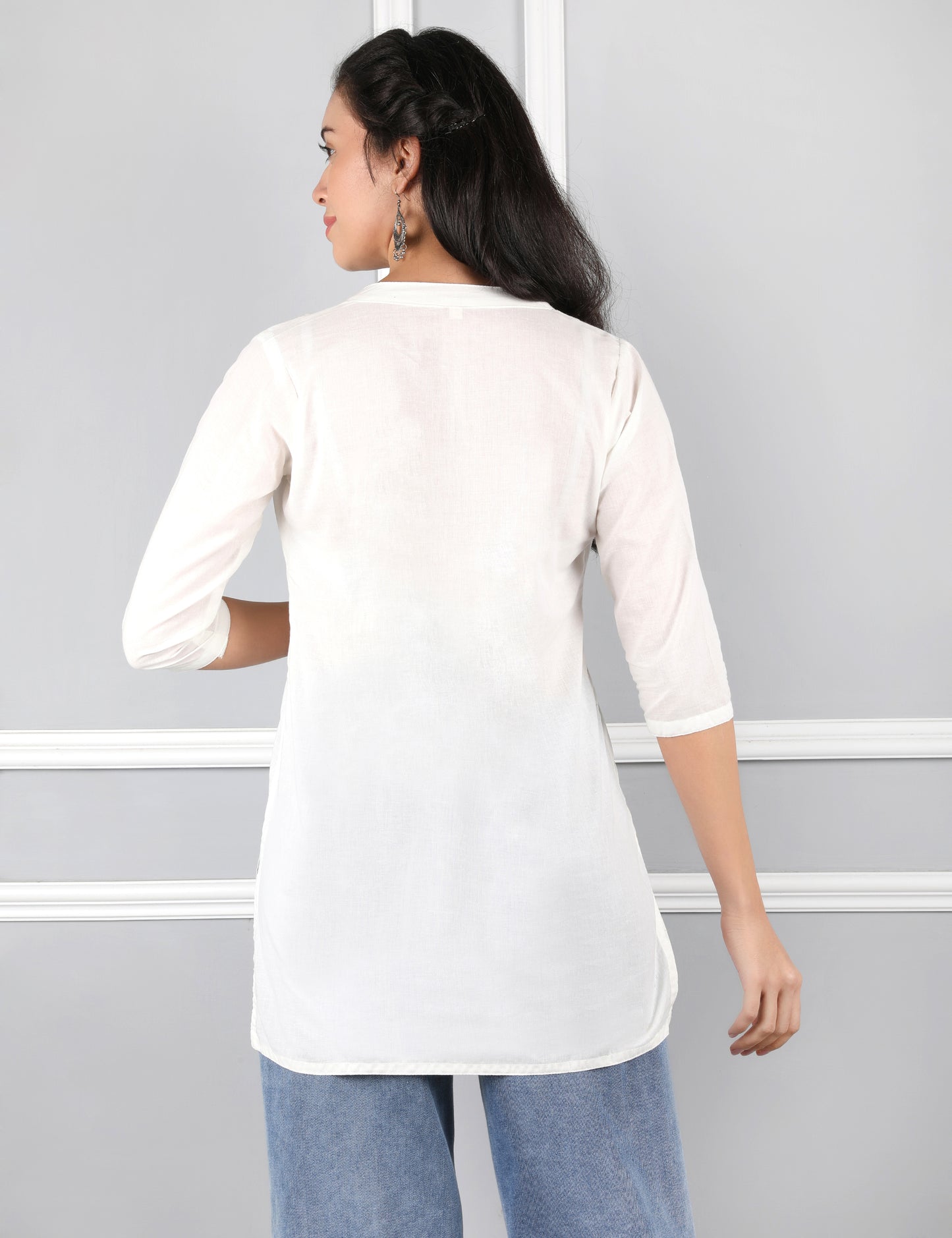 SOLID WHITE COTTON SHORT KURTI